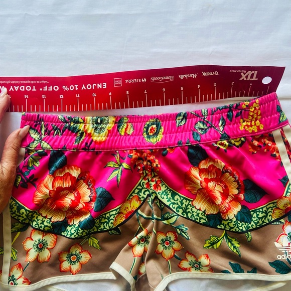 Adidas floral tracksuit set - Picture 6 of 10